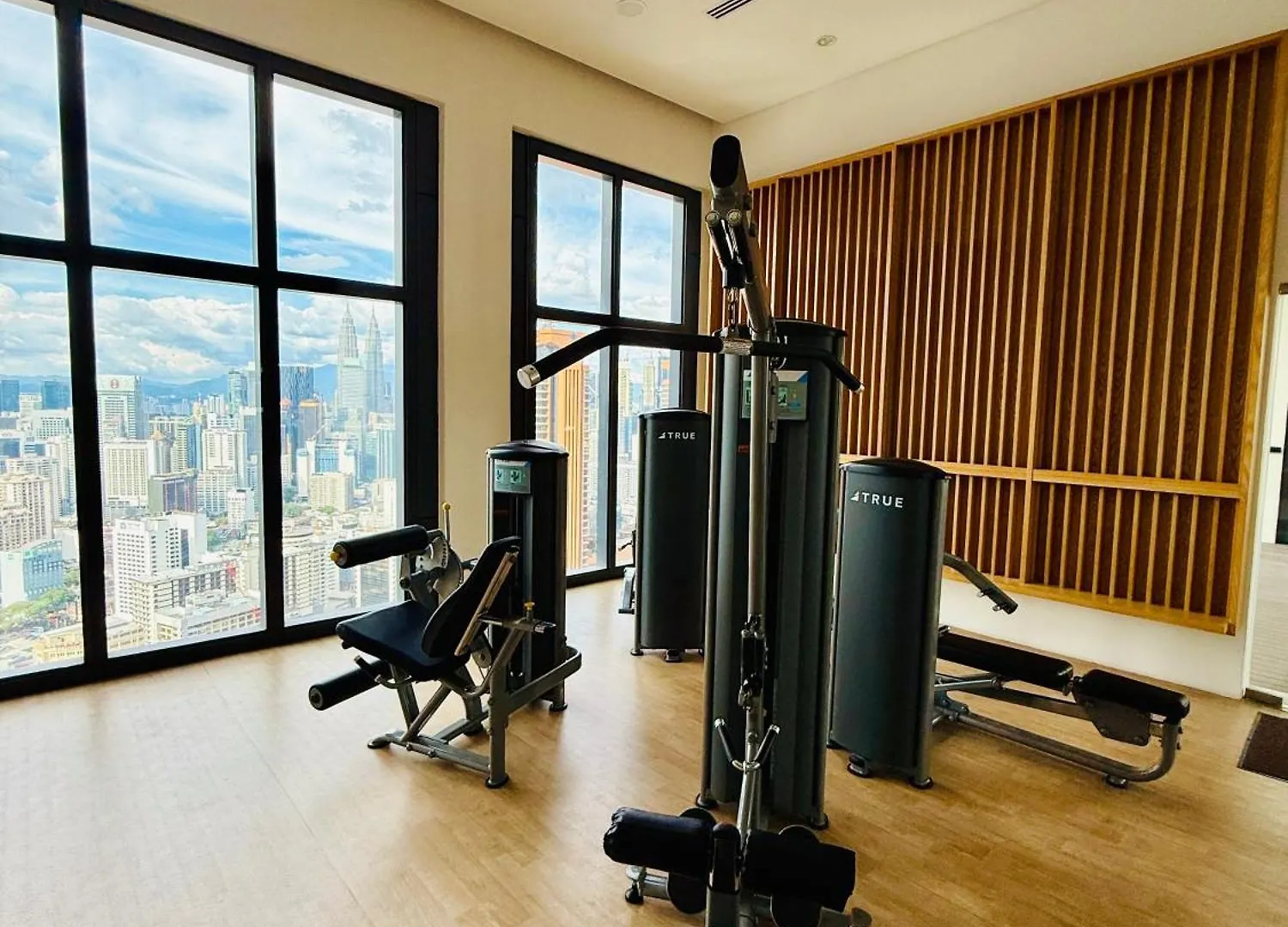 Regal Horizon Apartment Infinity Pool كوالالمبور 0*,