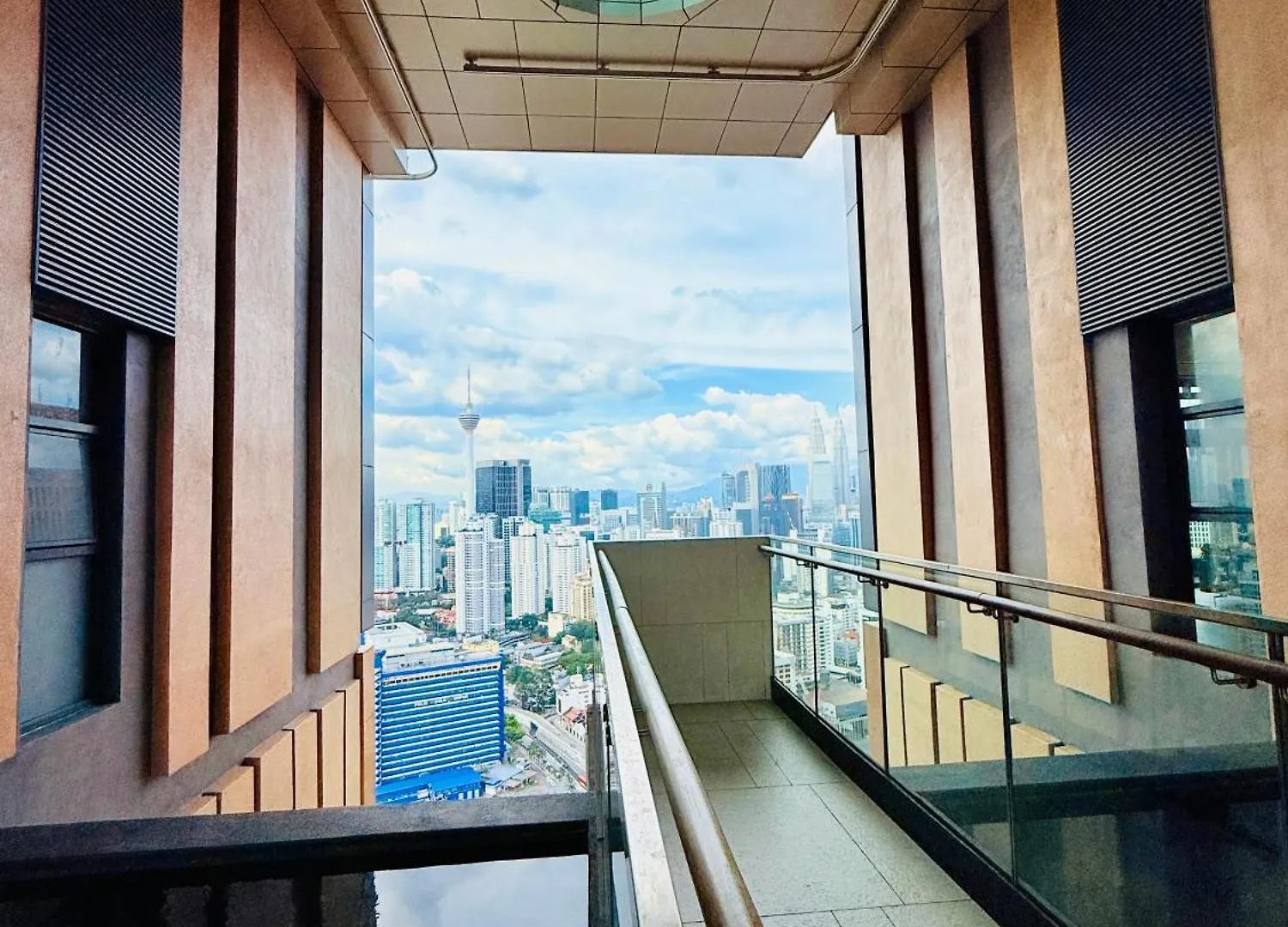 Regal Horizon Apartment Infinity Pool Kuala Lumpur