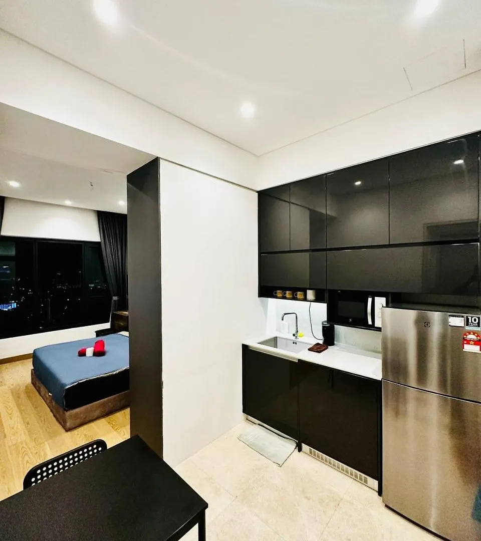 Regal Horizon Apartment Infinity Pool Kuala Lumpur