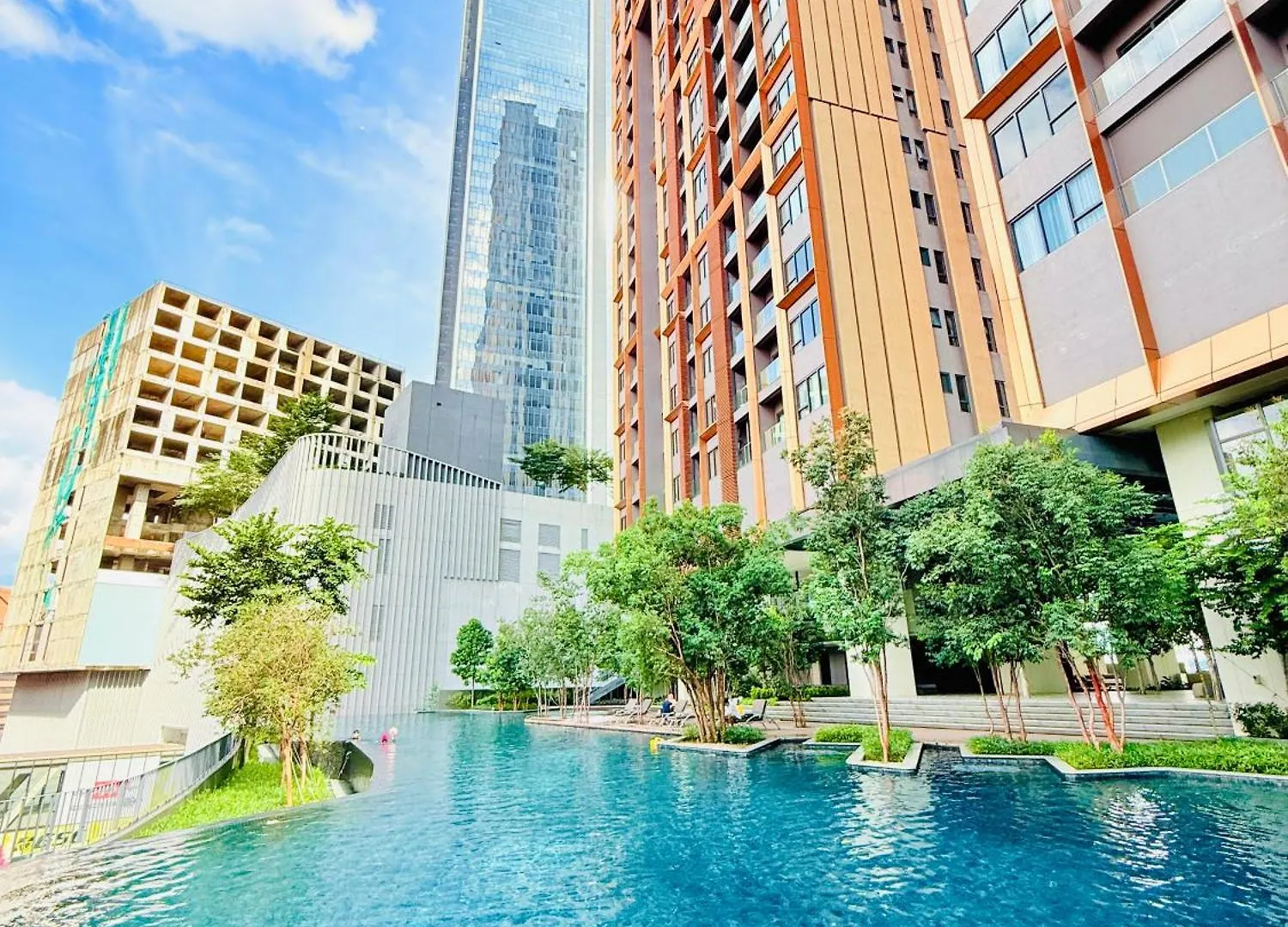 Regal Horizon Apartment Infinity Pool Kuala Lumpur