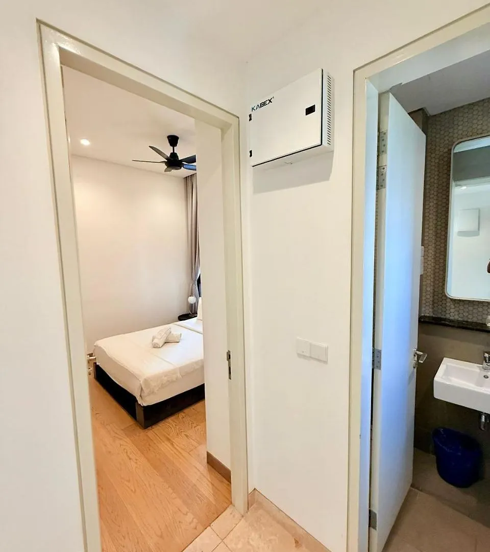 Regal Horizon Apartment Infinity Pool Kuala Lumpur